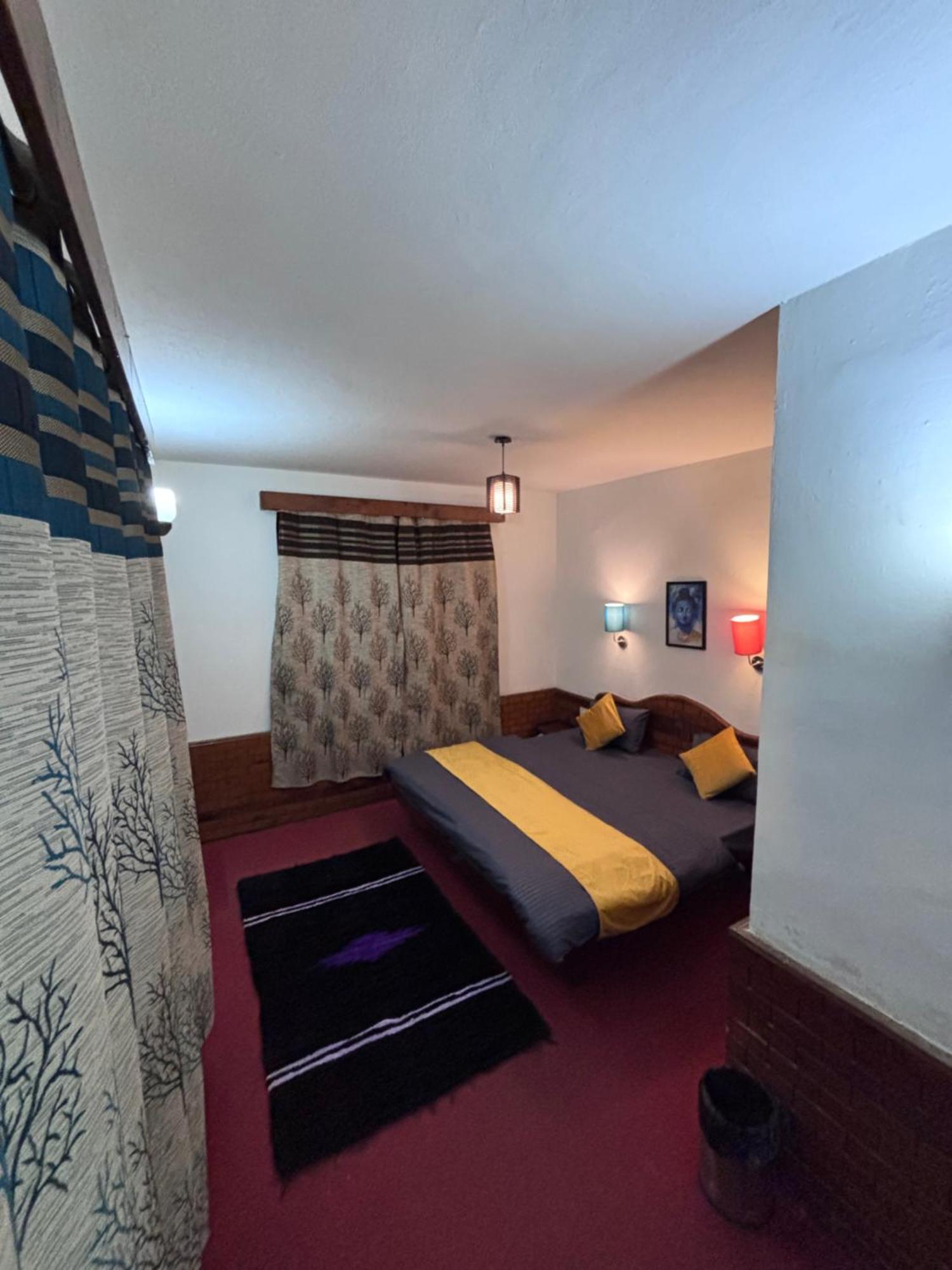 Basecamp Manali Hostel Bagian luar foto