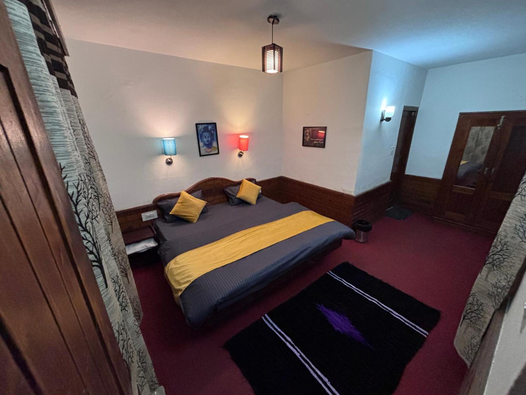 Basecamp Manali Hostel Bagian luar foto