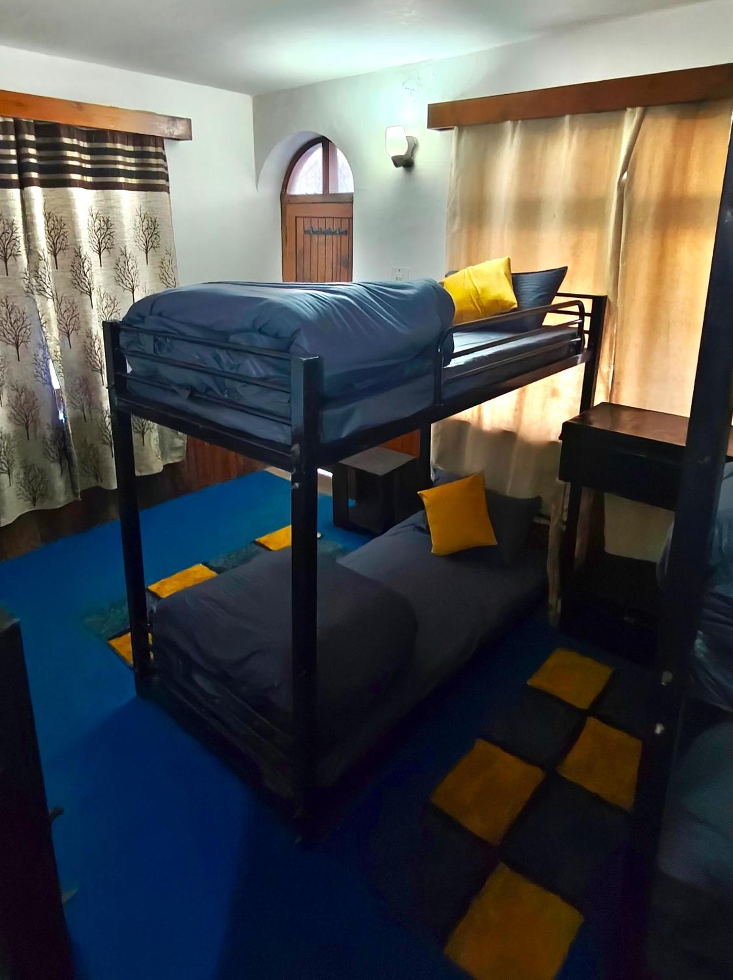 Basecamp Manali Hostel Ruang foto